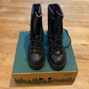 Danner Acadia Insulated Men’s Boot 200G Size 8.5EE
